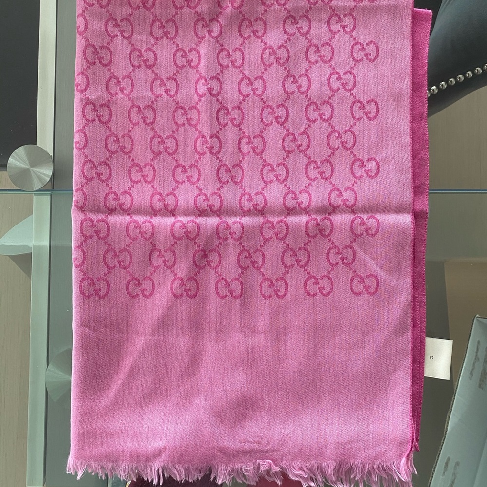 GUCCI silk wool pink scarf